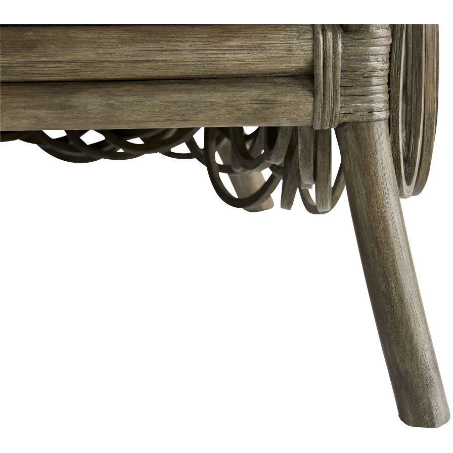 Strata Oyster Lounge Chair