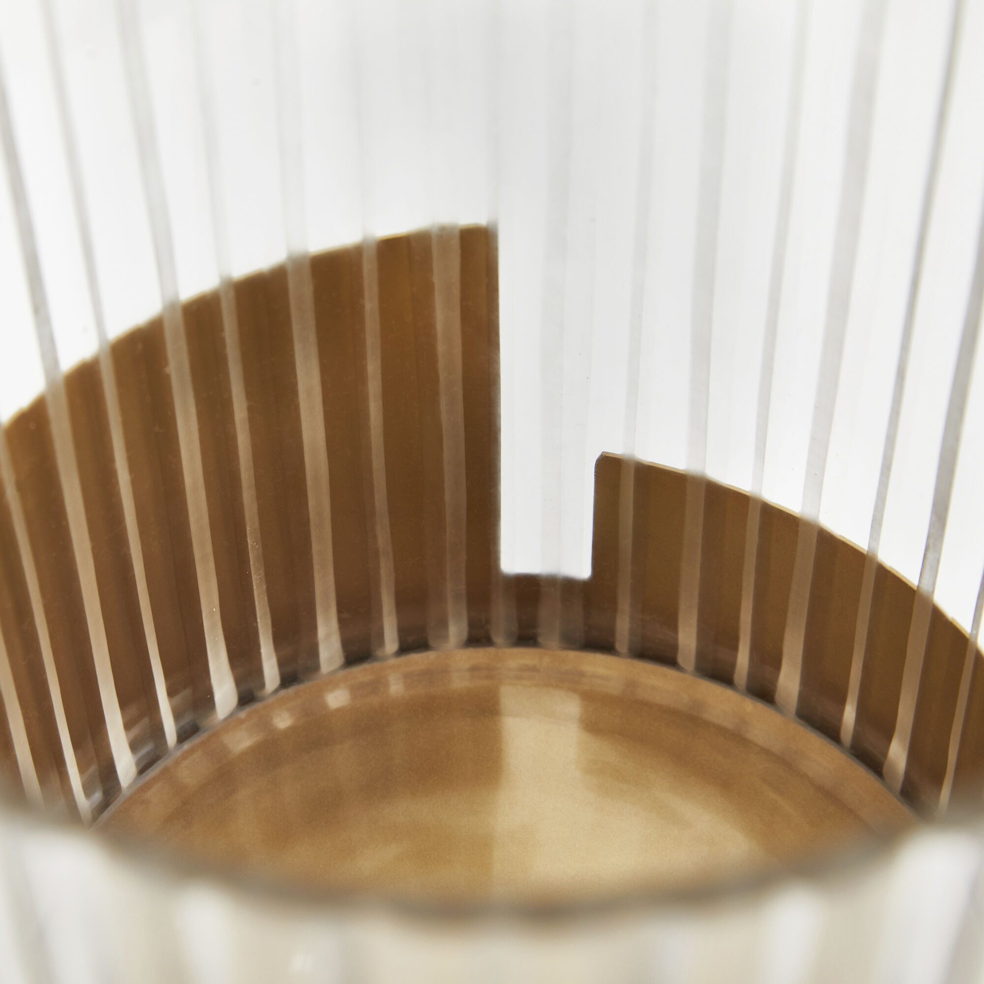 Primrose 9 X 8 inch Hurricane, Short