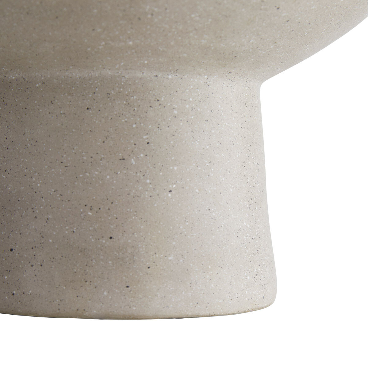 Clyde Fossil Gray Centerpiece