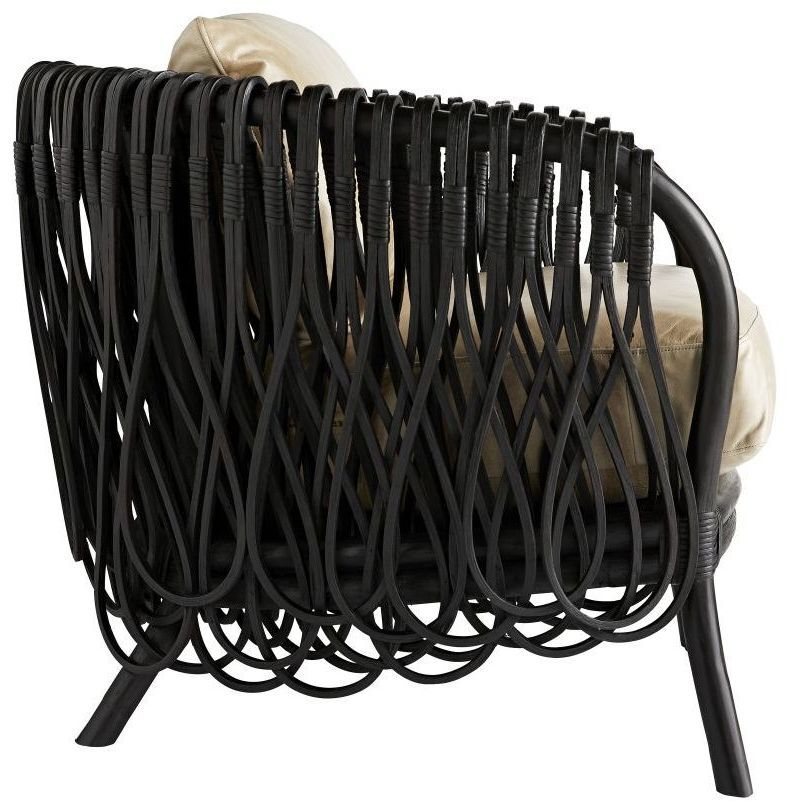 Strata Oyster Lounge Chair